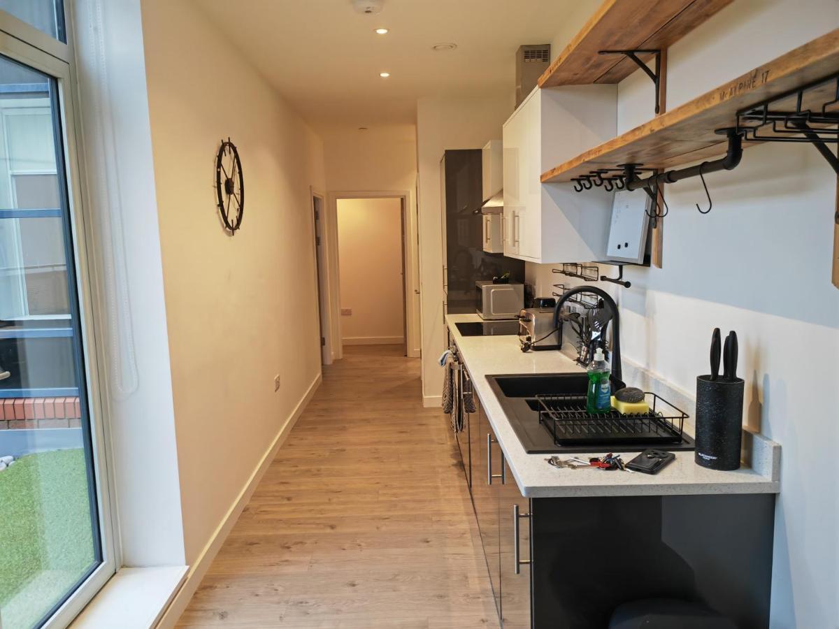 404 Bayard Plaza 2 Bedroom Apartment With Outside Terrace Peterborough Zewnętrze zdjęcie