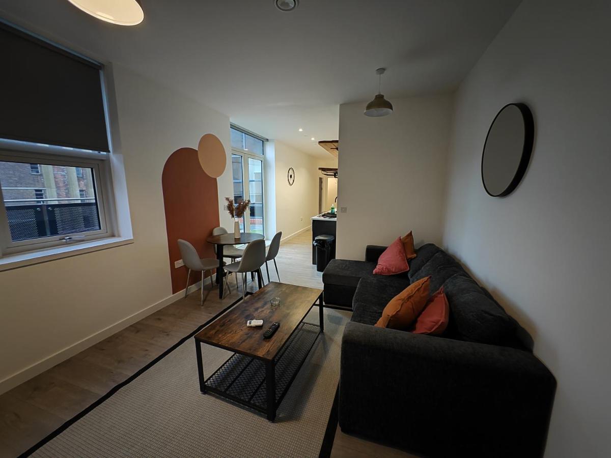 404 Bayard Plaza 2 Bedroom Apartment With Outside Terrace Peterborough Zewnętrze zdjęcie