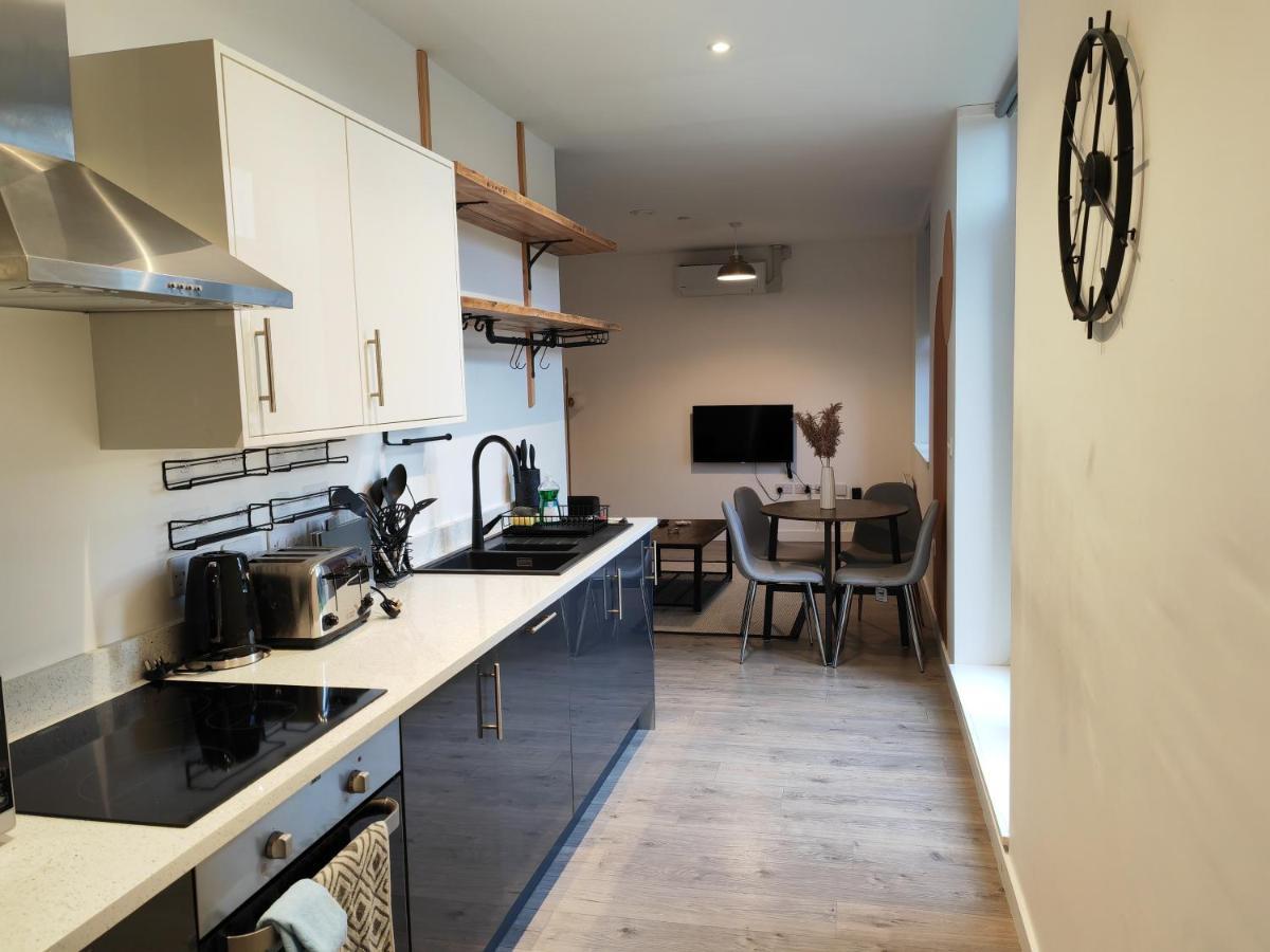 404 Bayard Plaza 2 Bedroom Apartment With Outside Terrace Peterborough Zewnętrze zdjęcie